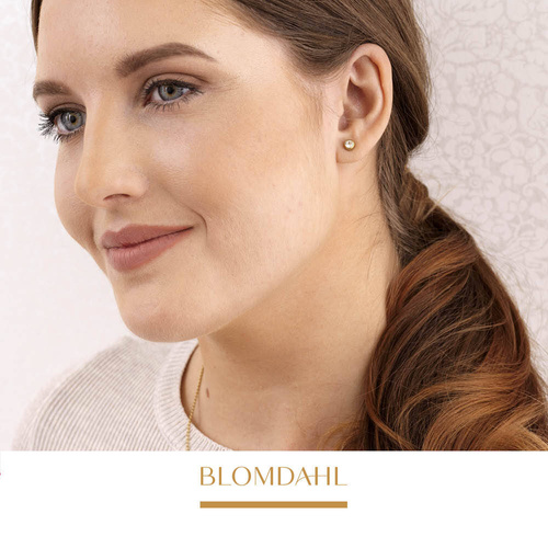Bezel Crystal 6 mm SFJ gold titanium medical earrings